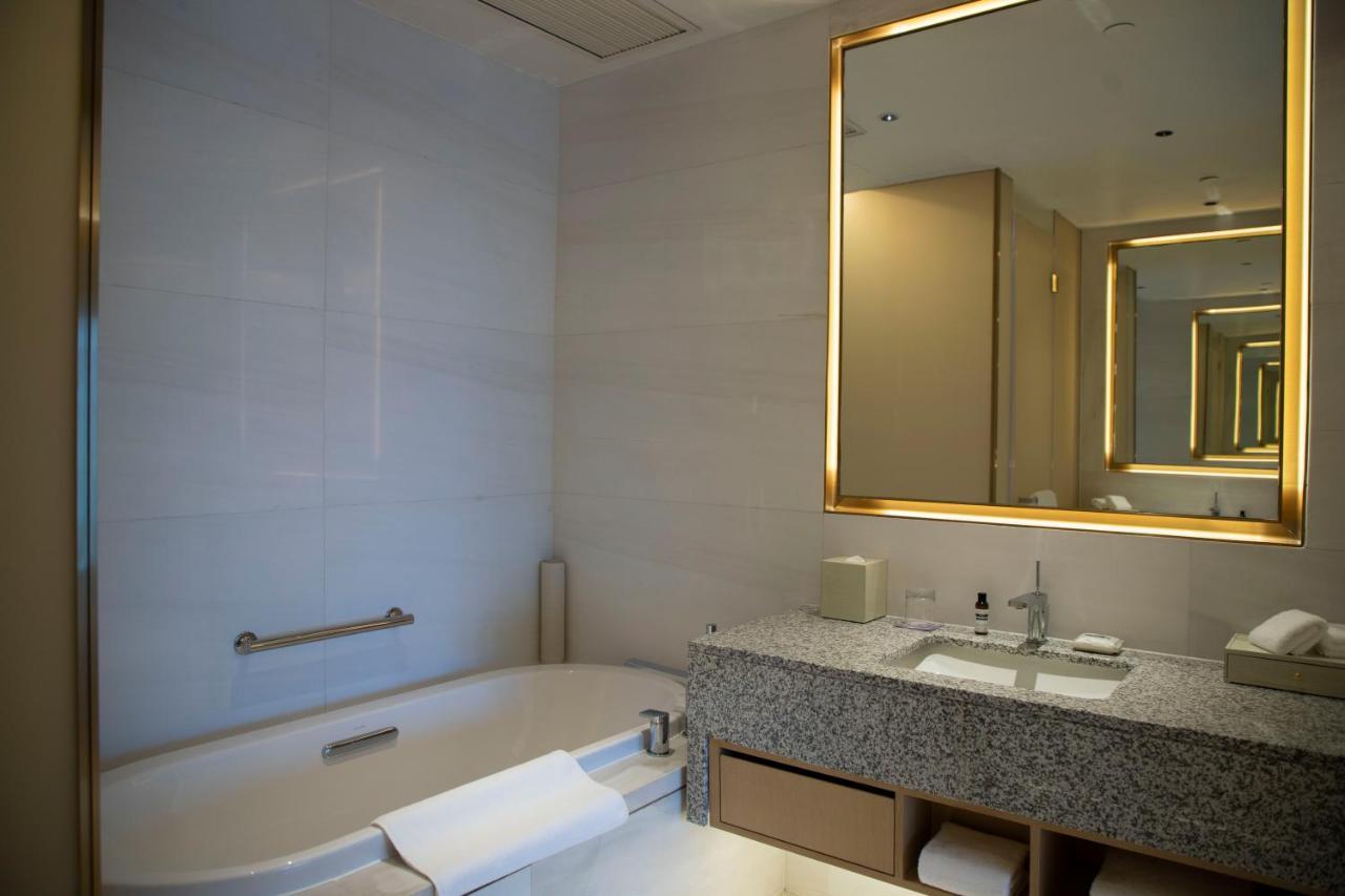 Hyatt Regency Ningbo Hangzhou Bay Exterior photo